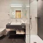 Auenhotel Hotell 4*