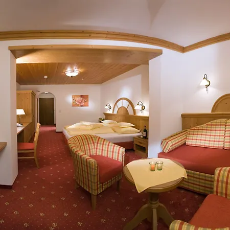 Auenhotel ホテル トゥクス