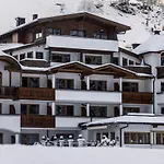 Hotell Auenhotel Tux