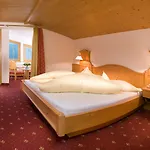 Auenhotel Hotell 4*