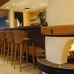 Auenhotel Hotell Tux