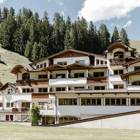Hotell Auenhotel 4*