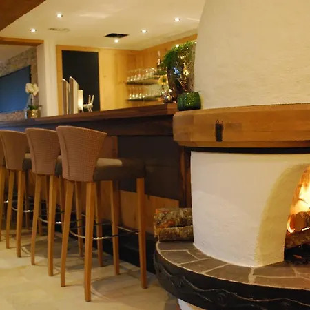 Auenhotel Ξενοδοχείο Tux